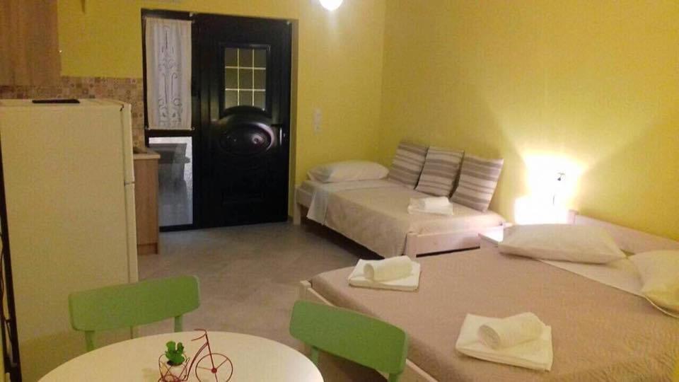 Cleopatra Rooms นิเกียนา ภายนอก รูปภาพ